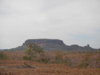 Paisagem na área da MNAFTO: Mesas, mesetas e morros testemunhos. Foto: José Sidiney Barros (2018).