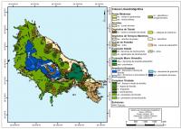 Fig. 7 - Mapa geológico da Ilha da Trindade. Compilado de Marques et al. (2019), modificado de Almeida (1961).